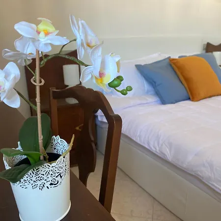 Lovely 5 Min Walk To The Beach, 3 Bedrooms Ample Outdoor Relax And Wifi