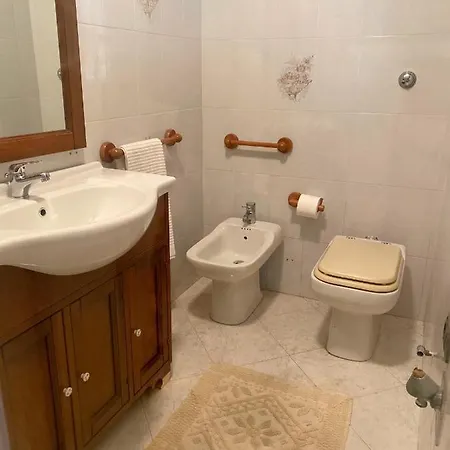 Lovely 5 Min Walk To The Beach, 3 Bedrooms Ample Outdoor Relax And Wifi Villa Capitana