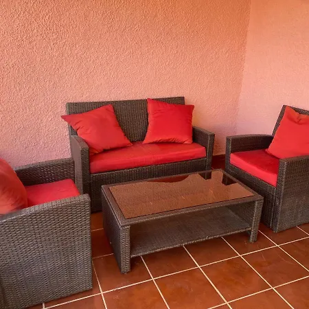 Villa Lovely 5 Min Walk To The Beach, 3 Bedrooms Ample Outdoor Relax And Wifi