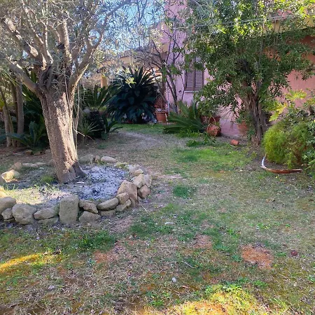 Villa Lovely 5 Min Walk To The Beach, 3 Bedrooms Ample Outdoor Relax And Wifi *
