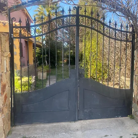Lovely 5 Min Walk To The Beach, 3 Bedrooms Ample Outdoor Relax And Wifi Villa *