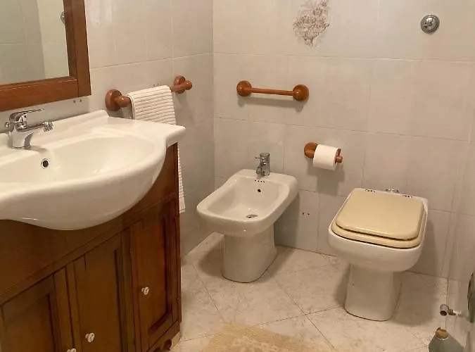Lovely 5 Min Walk To The Beach, 3 Bedrooms Ample Outdoor Relax And Wifi Villa Capitana