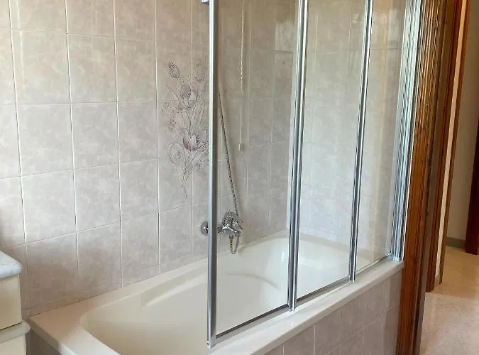 Lovely 5 Min Walk To The Beach, 3 Bedrooms Ample Outdoor Relax And Wifi * Capitana