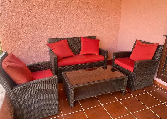 Villa Lovely 5 Min Walk To The Beach, 3 Bedrooms Ample Outdoor Relax And Wifi