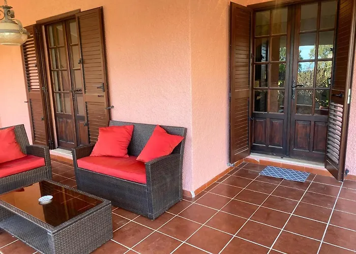 Lovely 5 Min Walk To The Beach, 3 Bedrooms Ample Outdoor Relax And Wifi