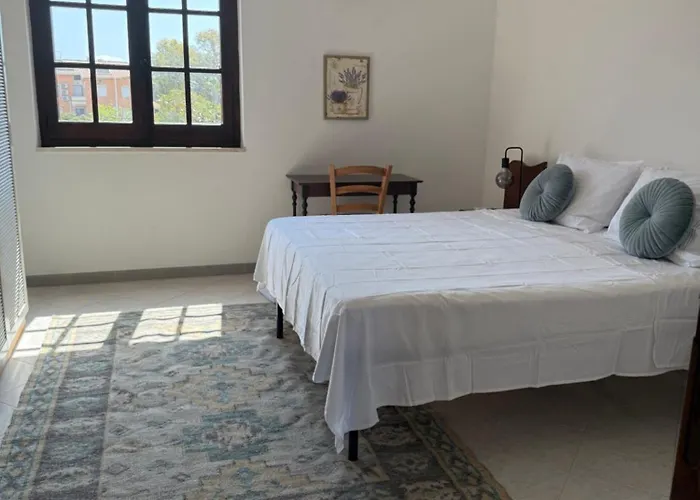 Villa Lovely 5 Min Walk To The Beach, 3 Bedrooms Ample Outdoor Relax And Wifi *