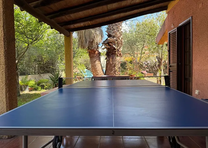 Villa Lovely 5 Min Walk To The Beach, 3 Bedrooms Ample Outdoor Relax And Wifi Capitana