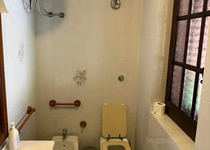 Lovely 5 Min Walk To The Beach, 3 Bedrooms Ample Outdoor Relax And Wifi Villa